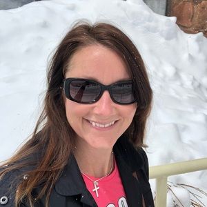 Meet your Posher, Shelly